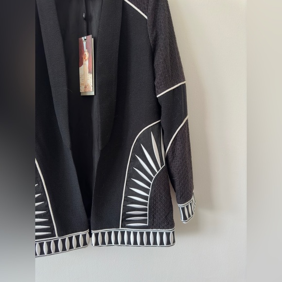 🖤🤍SOLD🤍🖤 Blessed are the Meek Contrast Embroidered Blazer - Picture 3 of 10